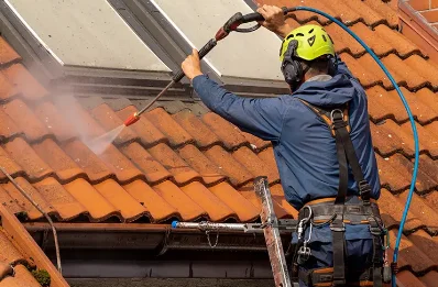 Démoussage et hydrofuge de toiture à Montjaux